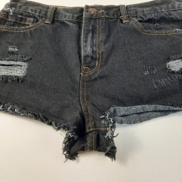 Forever 21 Distressed Denim jeans shorts - Picture 2 of 6